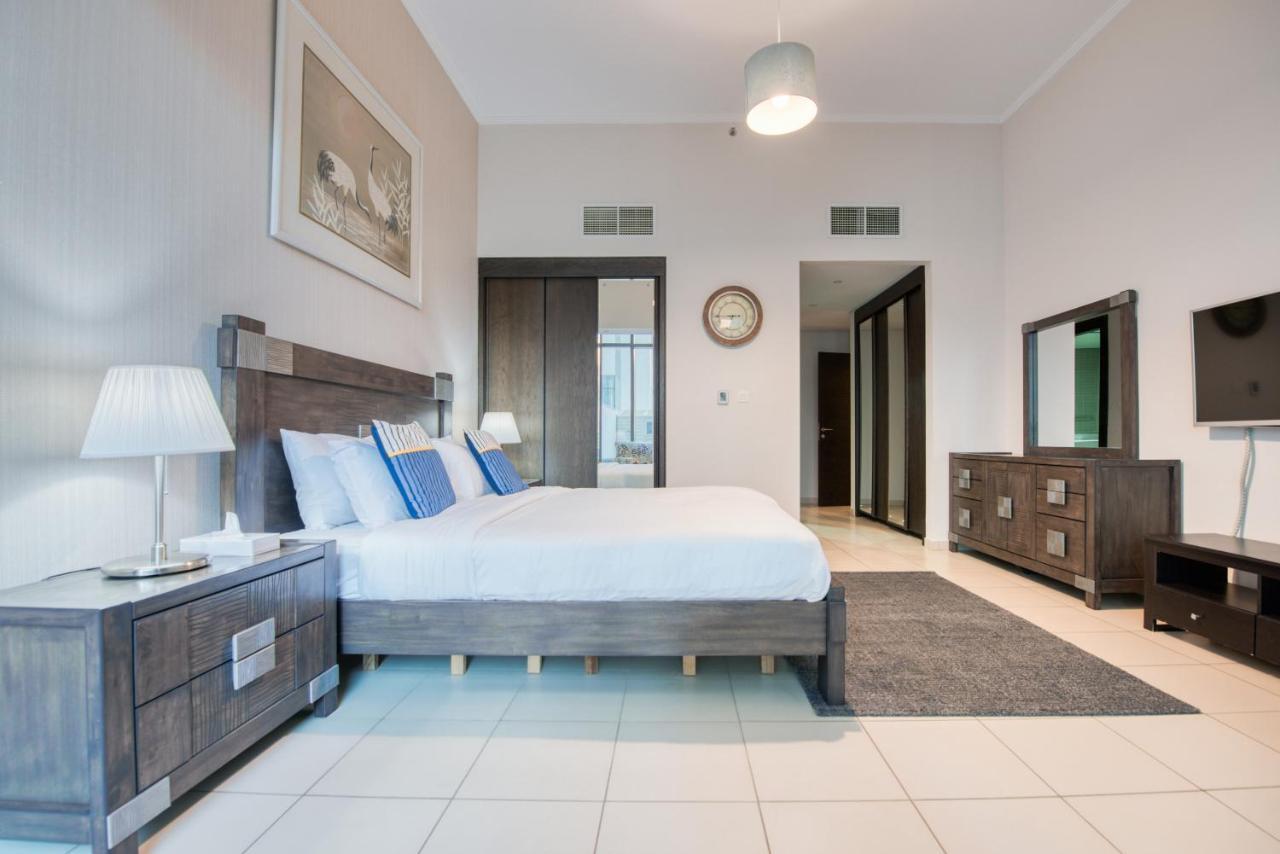 Maison Privee - Big, Bright, Luxury Marina Views Apt Next To Beach ドバイ エクステリア 写真