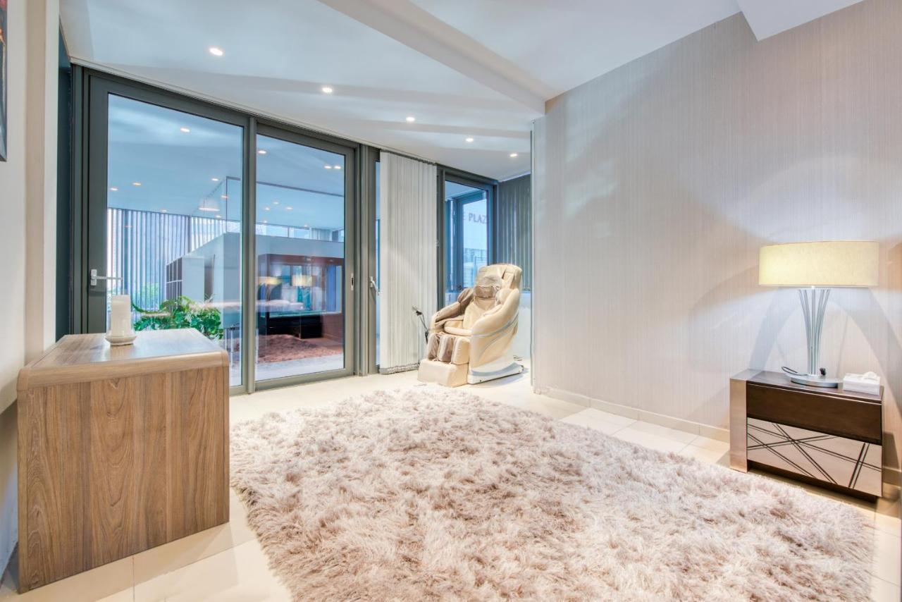 Maison Privee - Big, Bright, Luxury Marina Views Apt Next To Beach ドバイ エクステリア 写真