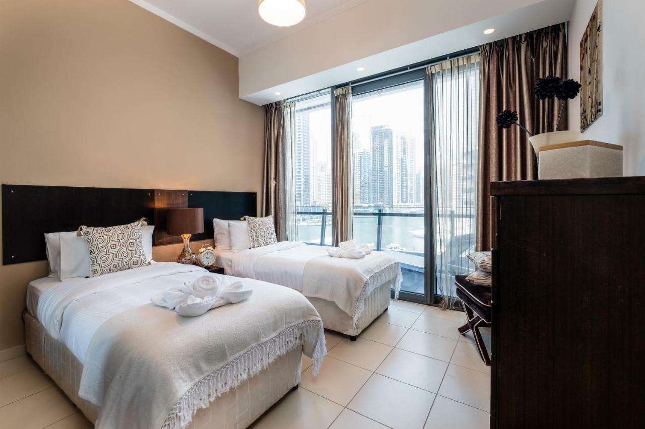 Maison Privee - Big, Bright, Luxury Marina Views Apt Next To Beach ドバイ エクステリア 写真