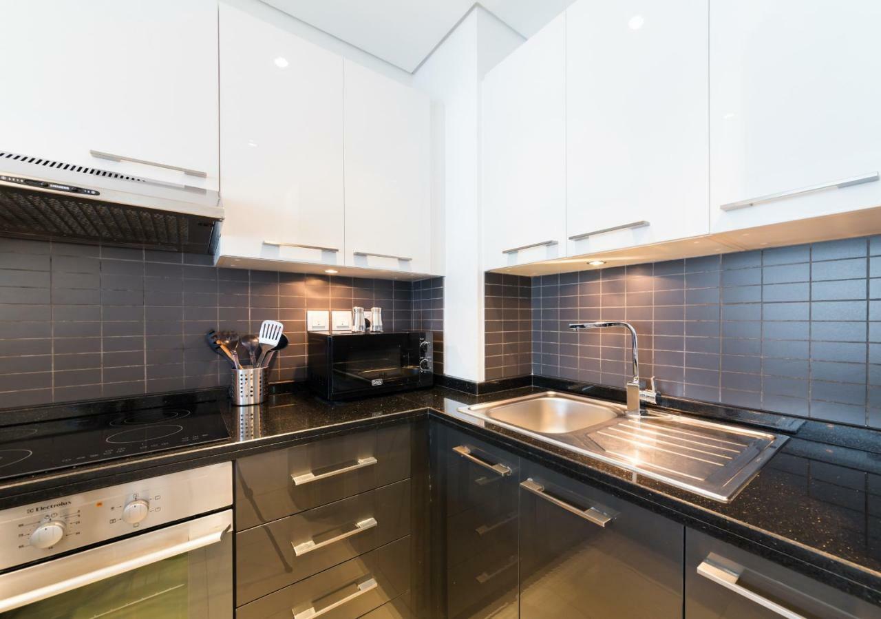 Maison Privee - Big, Bright, Luxury Marina Views Apt Next To Beach ドバイ エクステリア 写真
